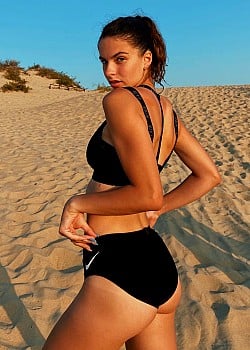 Violetta Razbeyko image 2 of 4