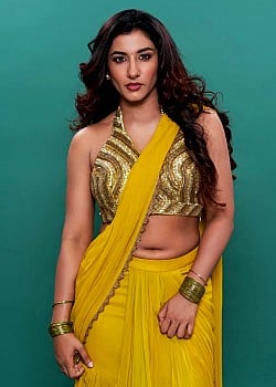 Vishnu Priya Bhimeneni image 2 of 4