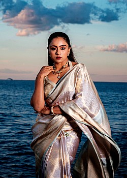Vithika Sheru image 3 of 4