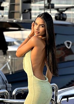 Vitoria Azevedo (Model) image 4 of 4