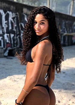 Vitoria Tenorio image 3 of 4