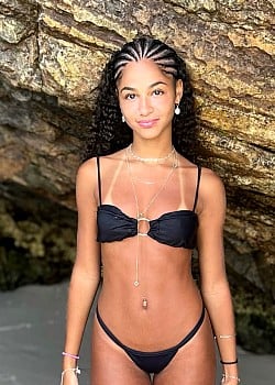 Vitoria Tenorio image 1 of 4