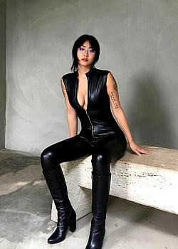 Vivi Yun image 2 of 2