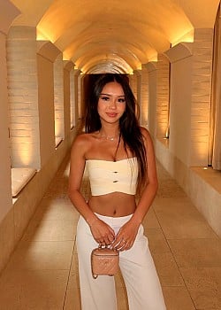 Vivian Nguyen image 4 of 4