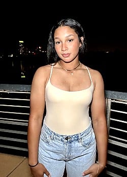 Viviana Martinez image 2 of 4