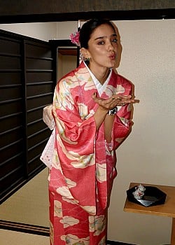 Viviana Serna image 1 of 3