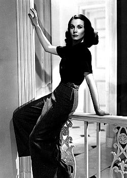 Vivien Leigh image 2 of 3