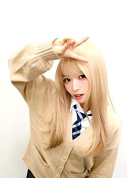 Wakana Okuma image 3 of 4