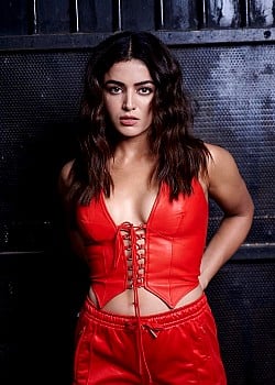 Wamiqa Gabbi image 3 of 4