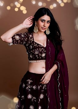 Warina Hussain image 1 of 4