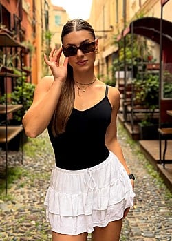 Weronika Ulasiewicz image 2 of 2