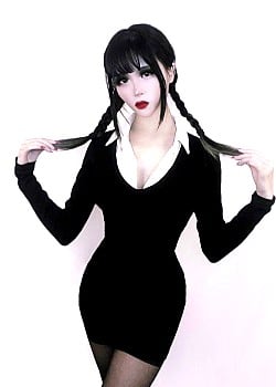 Whitney Lau image 2 of 4