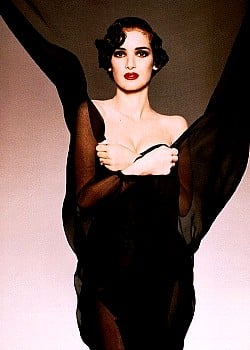 Winona Ryder image 3 of 4
