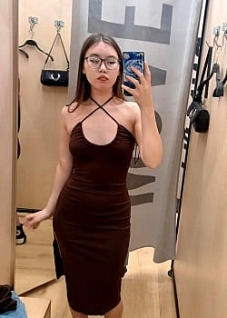 Wow Akemi image 2 of 4