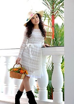 Wutt Hmone Shwe Yi image 3 of 4