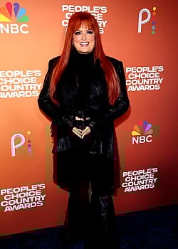 Wynonna Judd image 1 of 2