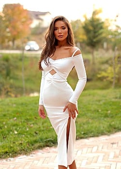 Xhenisa Keci image 4 of 4