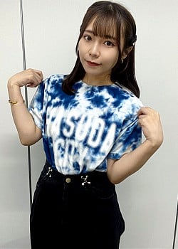 YURiKA (Singer) image 3 of 4