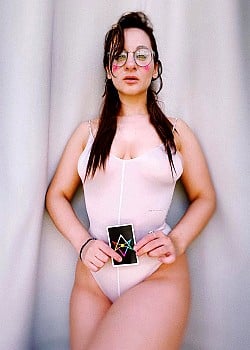 Yana Blinder image 2 of 2