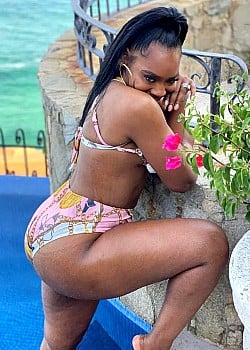 Yandy Smith image 3 of 4