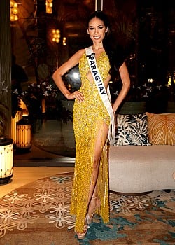 Yanina Gomez image 3 of 3