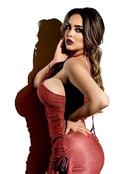 Yaritza Lara image 3 of 3