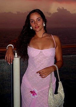 Yasmin Baroni image 3 of 3
