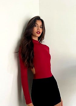 Yasmin Maccari image 2 of 4