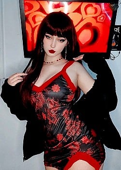 Yasmin Moore image 2 of 4