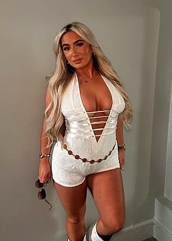 Yasmin Woodrow image 1 of 3