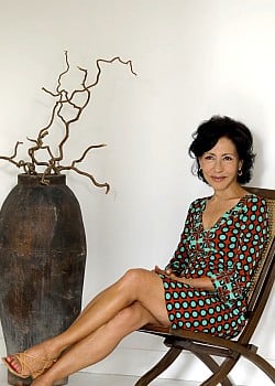 Yasmina Reza image 3 of 3