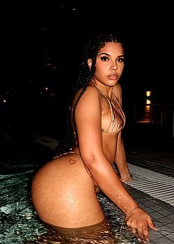 Yaz Montoya image 1 of 3