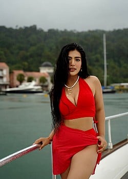 Yazmin Aziz image 4 of 4