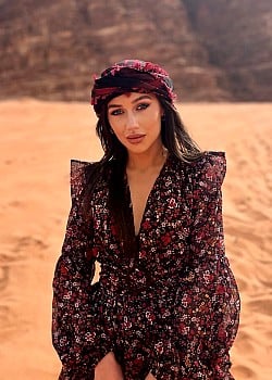 Yoana Dimitrova image 1 of 3