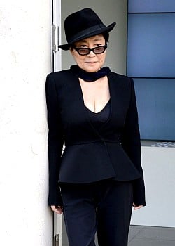 Yoko Ono image 3 of 3