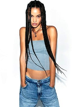 Yoly Dee image 1 of 4