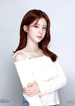 Yoo Jung Ahn image 2 of 2
