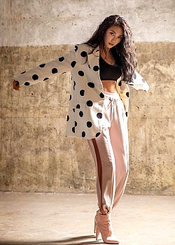 Yoon Bo-ra image 2 of 2