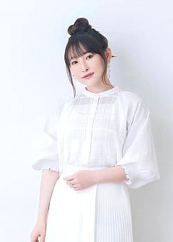 Yoshino Nanjo image 1 of 3