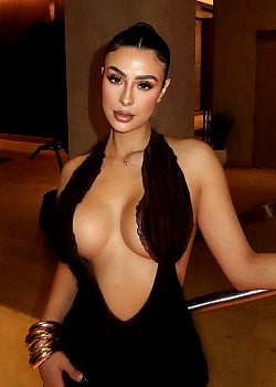 Youzella image 2 of 4