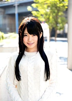 Yui Aoba image 2 of 2