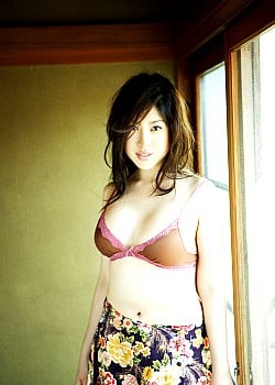 Yui Hamana image 1 of 1