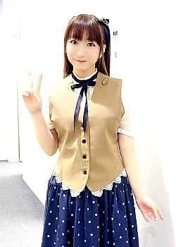 Yui Horie image 4 of 4