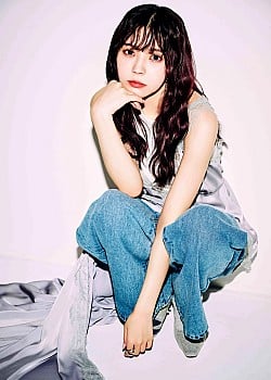 Yui Kobayashi image 1 of 1
