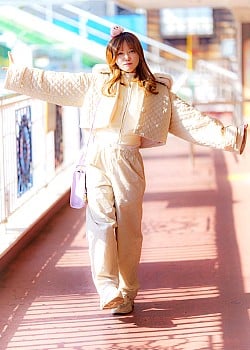 Yui Yukiyuki image 2 of 4