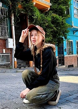 Yuiwoo image 3 of 3
