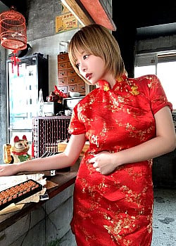 Yuka Kojima image 3 of 4