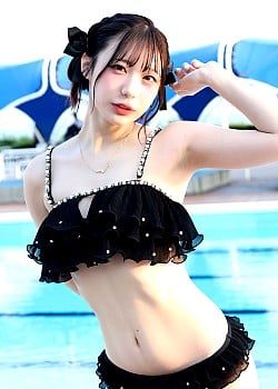 Yuka Miyoshi image 2 of 4