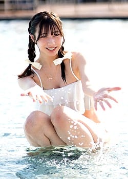 Yuka Miyoshi image 3 of 4