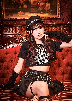 Yuka Sakuma image 2 of 3